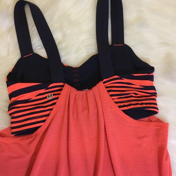 Lululemon Build-in-bra strap tank top - Picture 6 of 7